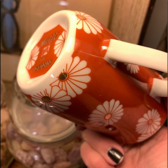 SOLD Japanese 1970's Porcelain Mug Chrysanthemum Flower 10oz Chinese Orange - Picture 6 of 10